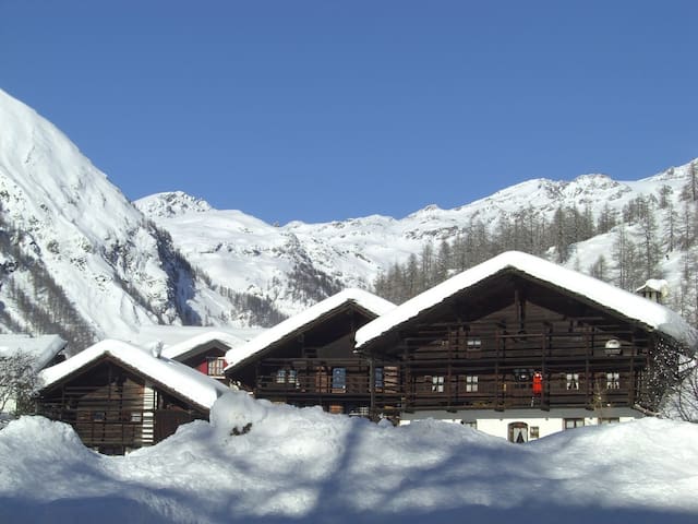 Gressoney-la trinite的民宿