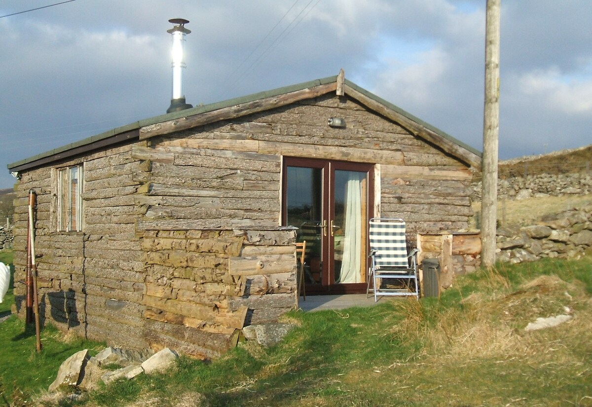 安静小屋中的舒适小木屋