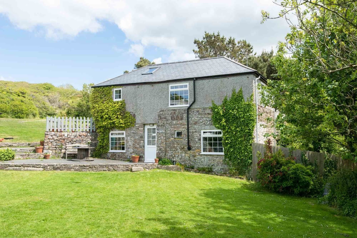 Cleave Cottage Ancient Barn Crackington Haven