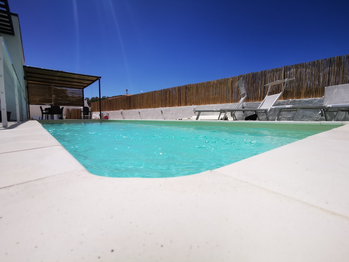 雷伊别墅（ VILLA REI ） ，配备10米私人泳池