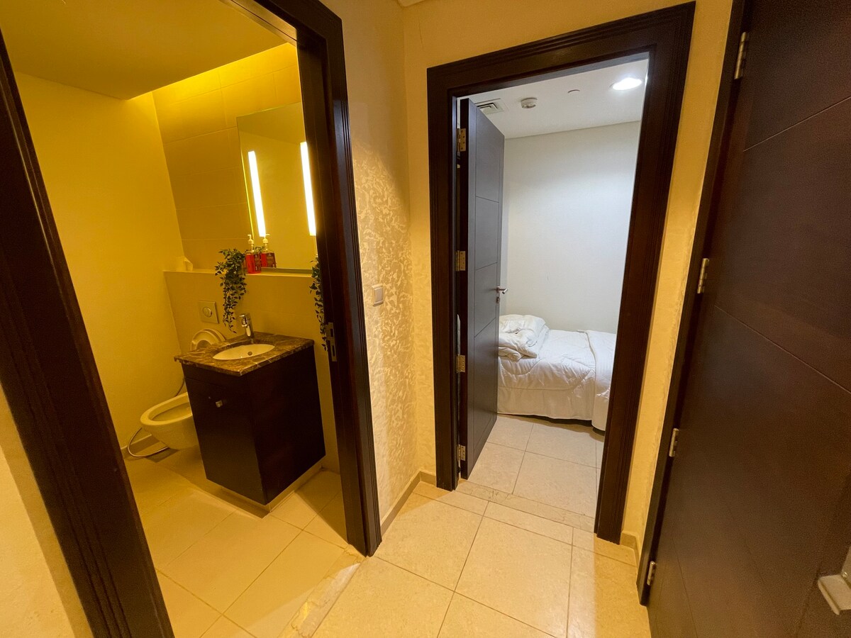 位于卡塔里（ Qatari ）最好的地区的公寓式酒店