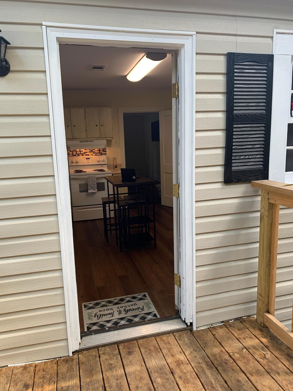 Cozy bungalow in coffee county