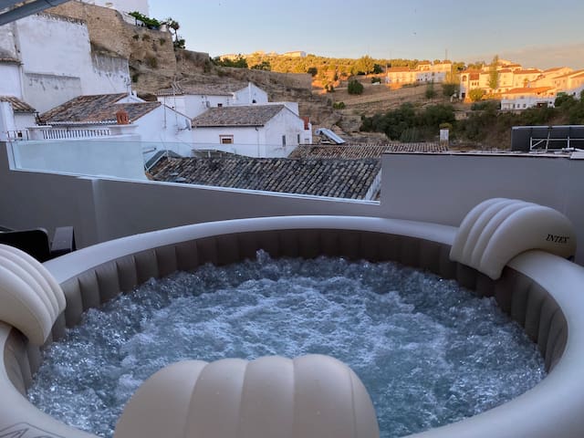 Setenil de las Bodegas的民宿