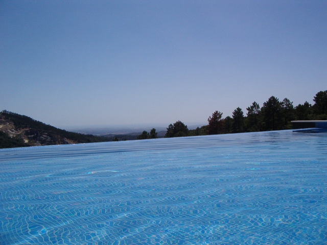 Luxury Villa with Infinity Pool, Views, Portugal