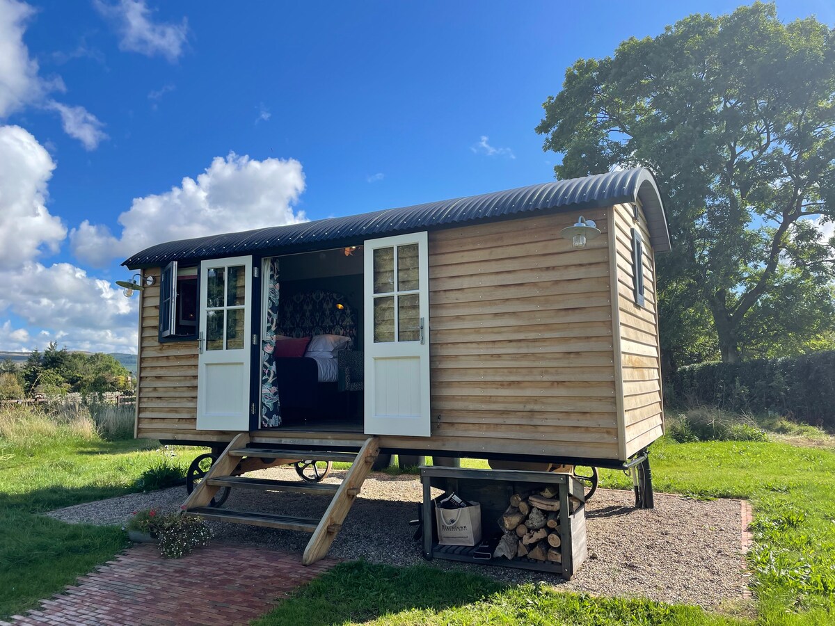 Romantic  Escape with Hot Tub, Barnard Castle