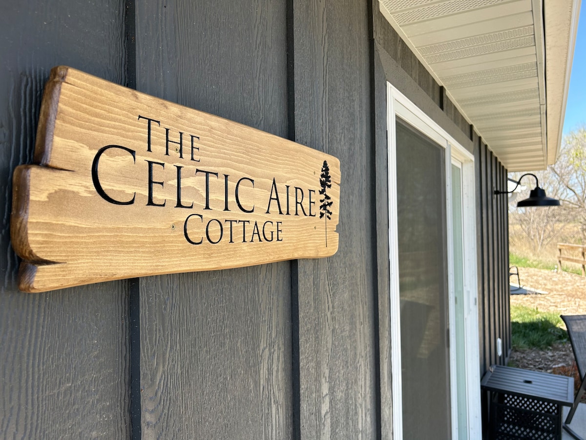 The Celic Aire Wine Cottage at Mac's Creek.