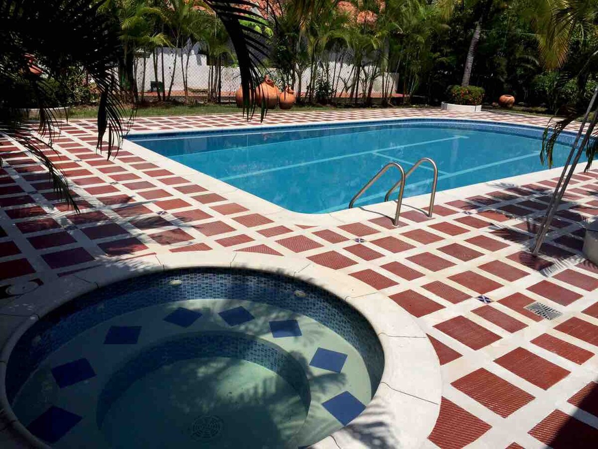Casa Quinta ，泳池和私人按摩浴缸