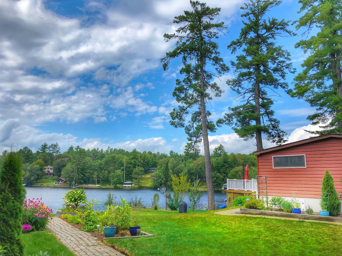 North Country Lake House - Moose