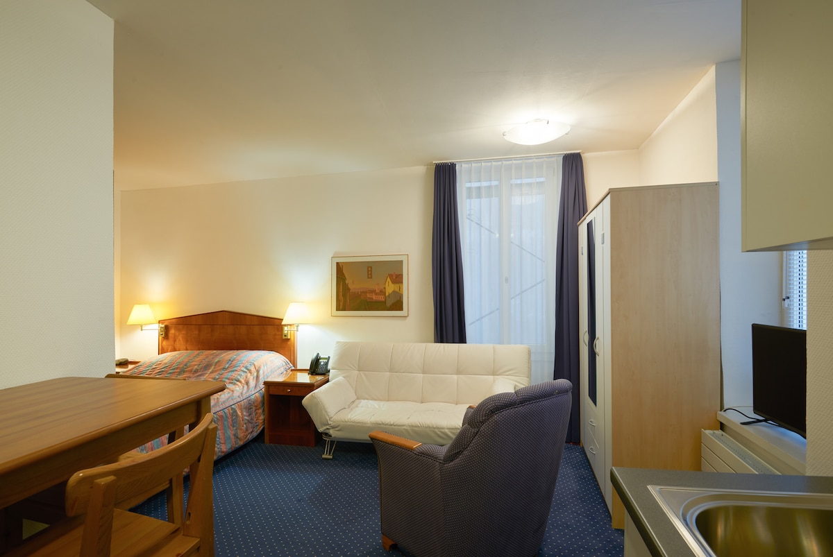 1.2 Joseph - Hine Adon Aparthotel