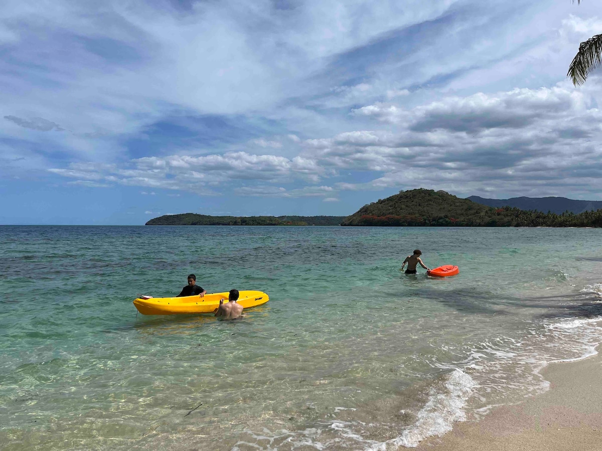 Bligh Water Beach Bungalows on Nananu-i-ra island