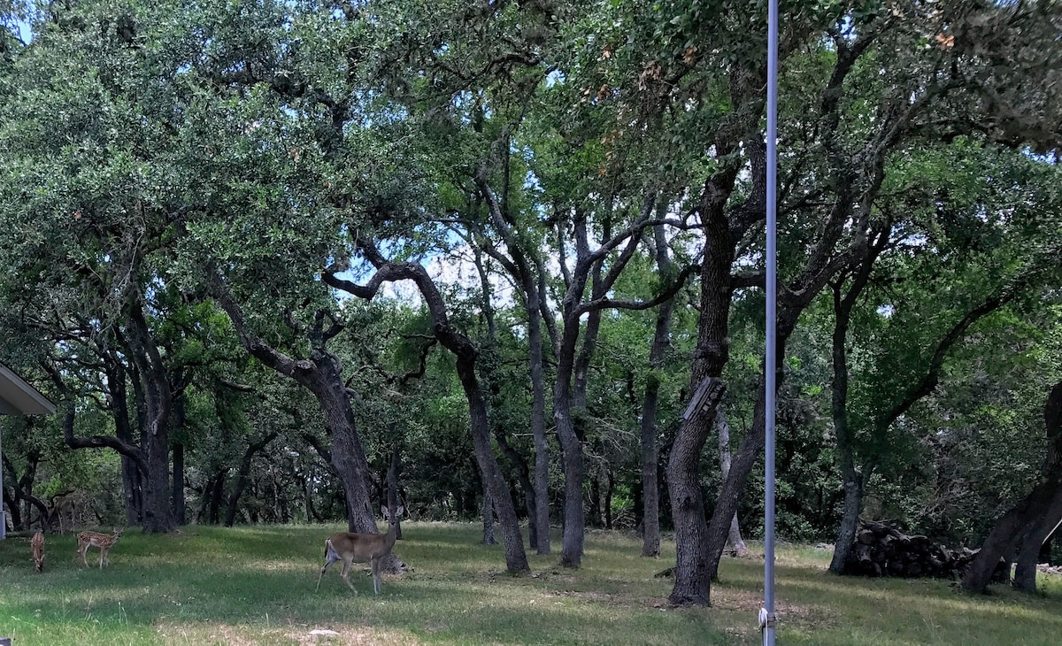 新布朗费尔斯和峡谷湖之间的Oak Crest Haus