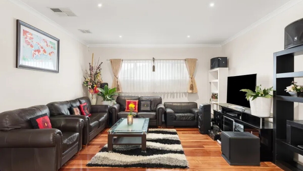 Beautiful Home in St Albans Victoria
