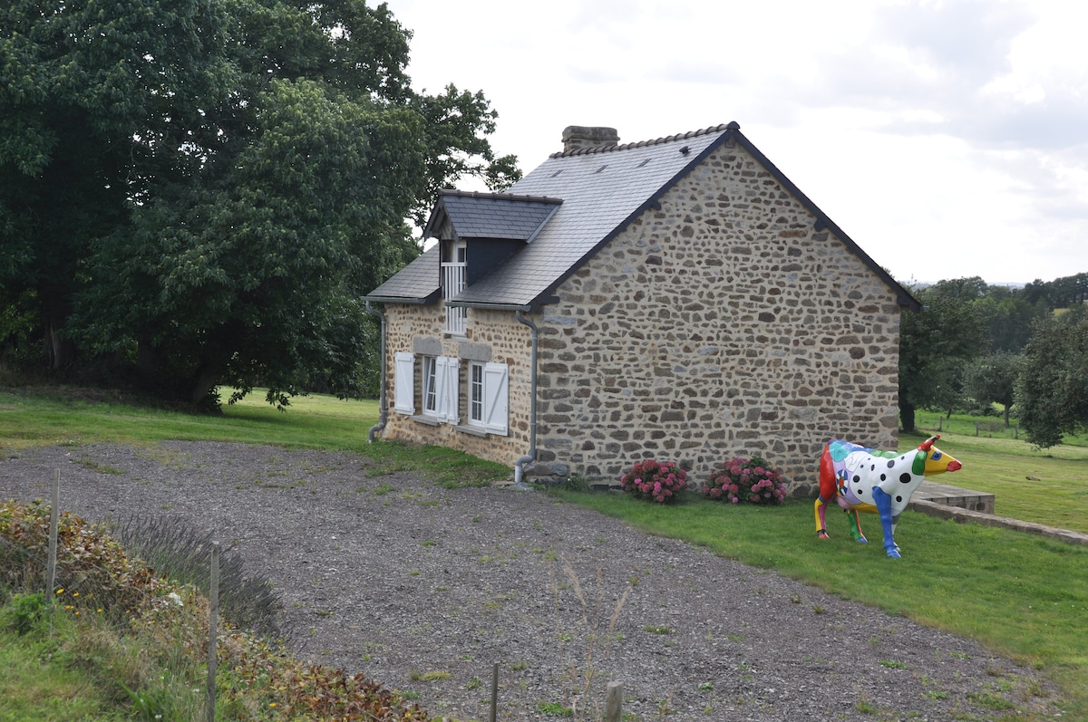 Charmante petite maison en pierre