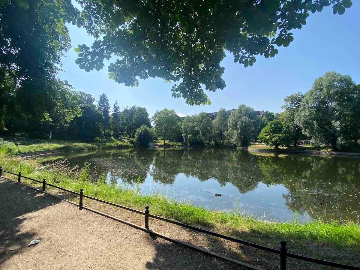 Lake Side Park/Ground Level/Quiet/Historic/BER/THF