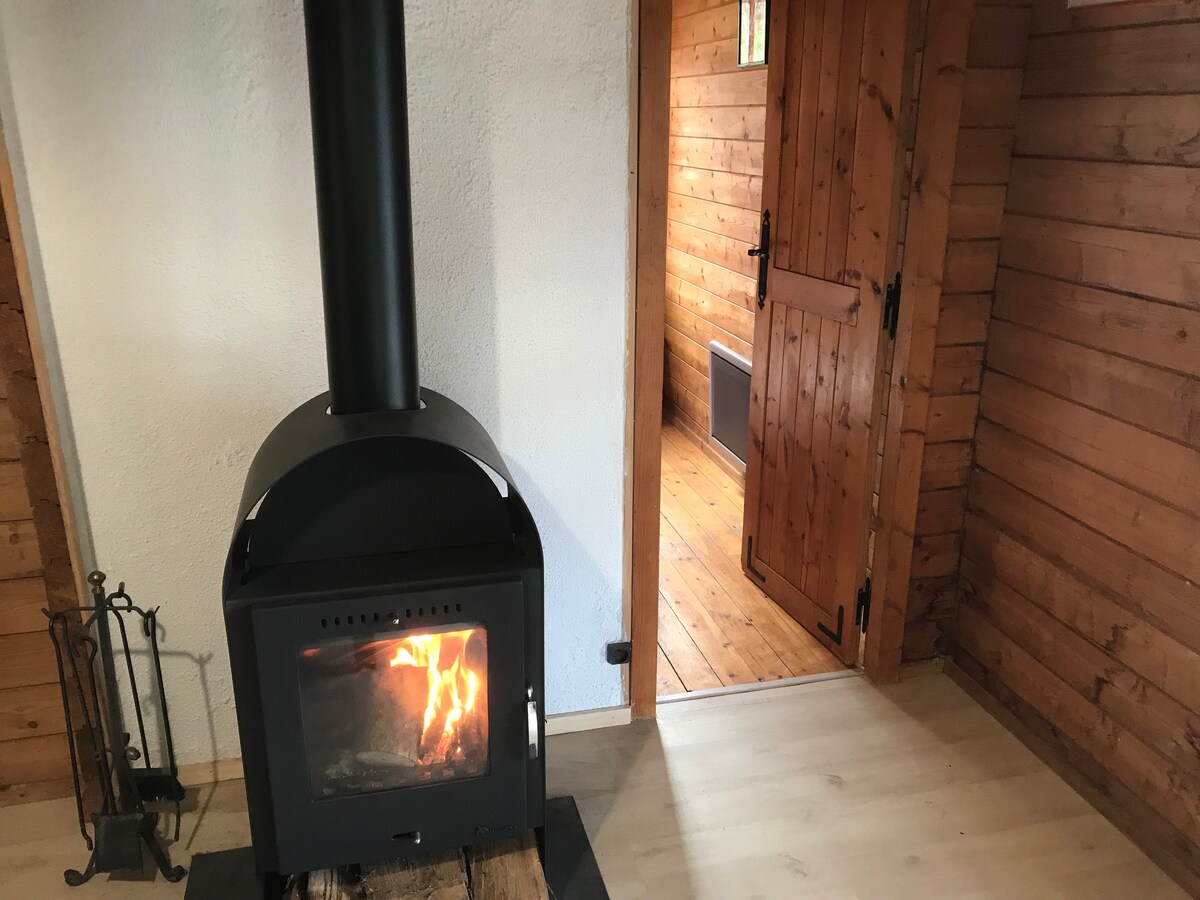 Chalet au calme - Chaîne des Puy - Proche Vulcania