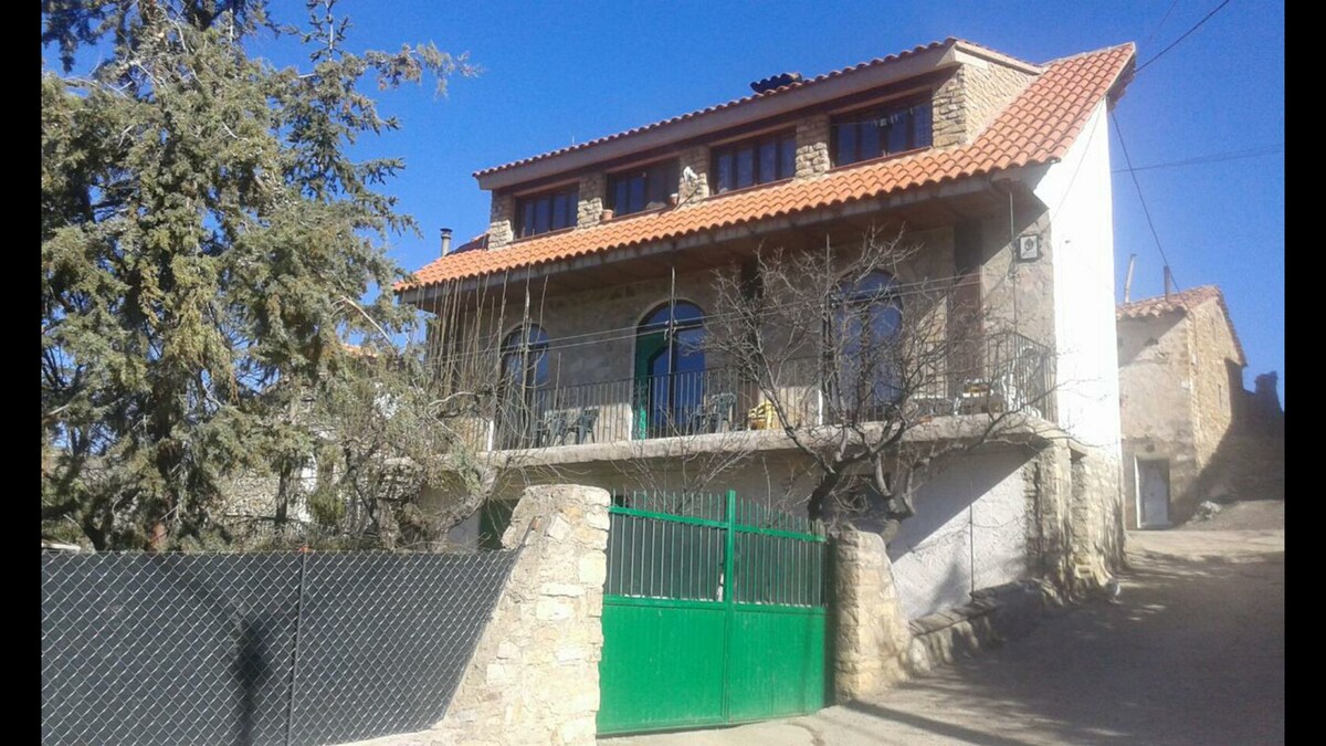 CASA RURAL CHULILLA in Villarroya de los Pinares