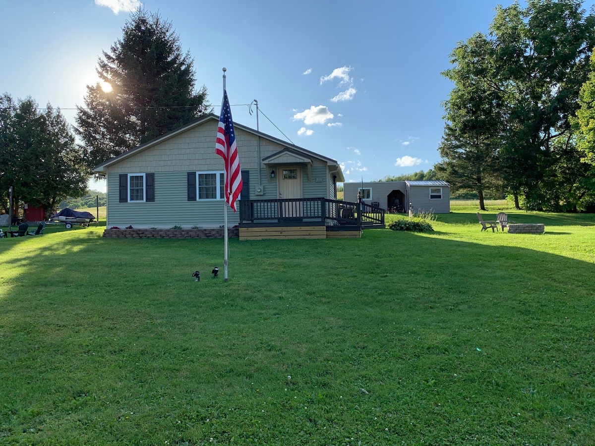 Andrea 's Lake Cottage