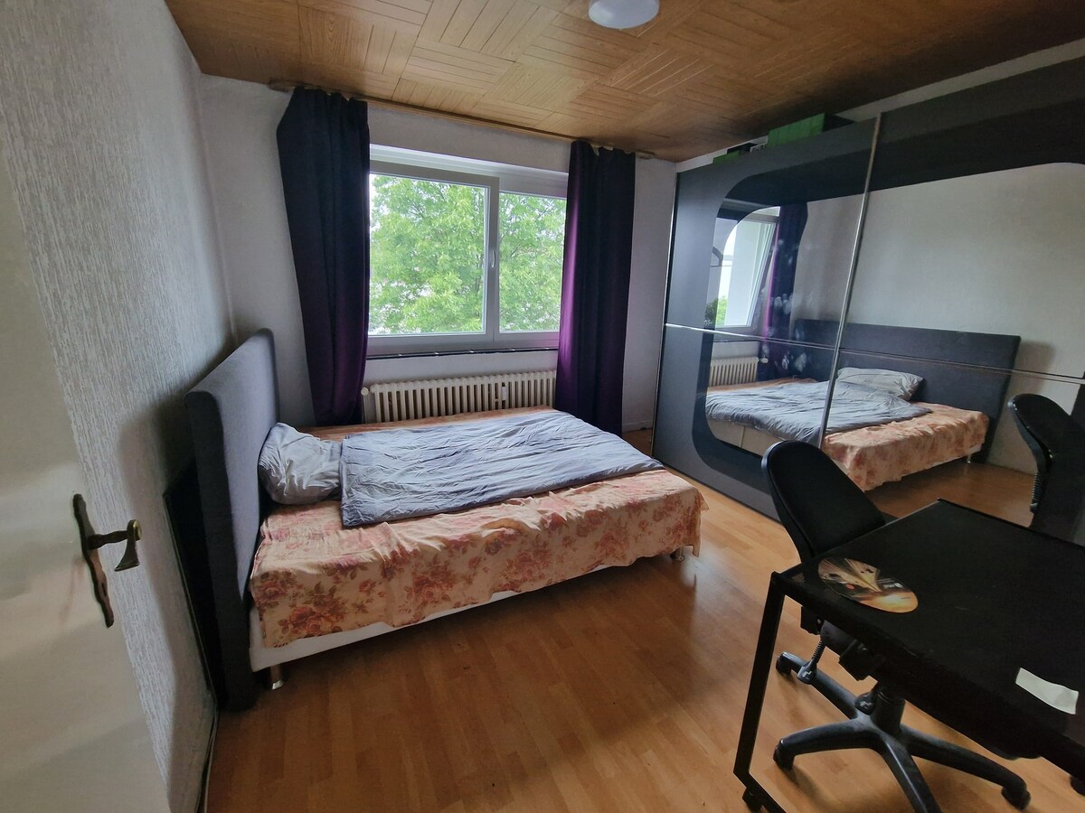 靠近科隆和杜塞尔多夫（ Düsseldorf ）的小型舒适安静客房