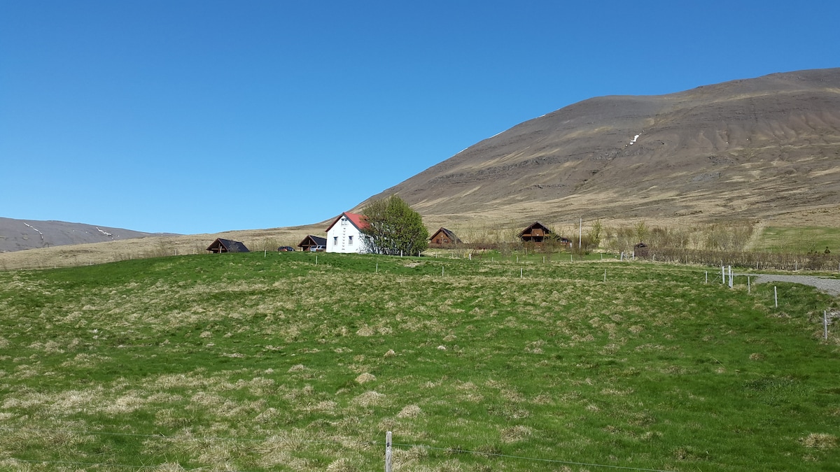 Svarfhóll, Chalet 1