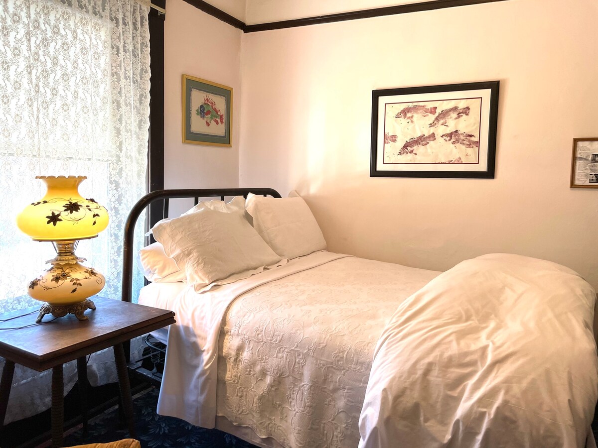 Gyotaku Suite Historic Panama Hotel Japantown