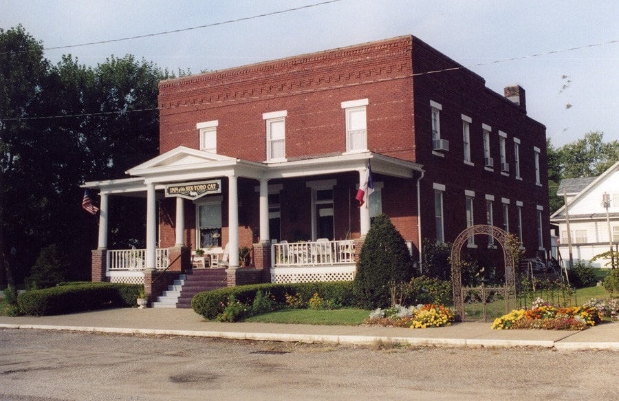 Inn of the Six-Toed Cat -- Rosalie Room