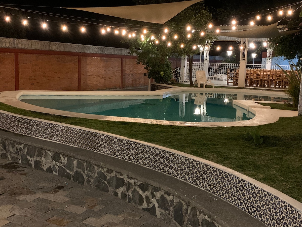 Casa Moraleda Atlixco ，带恒温游泳池