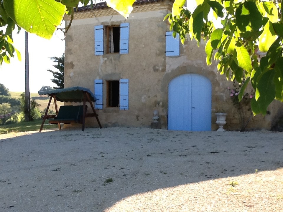 Charming idyllic Gascony farmhouse