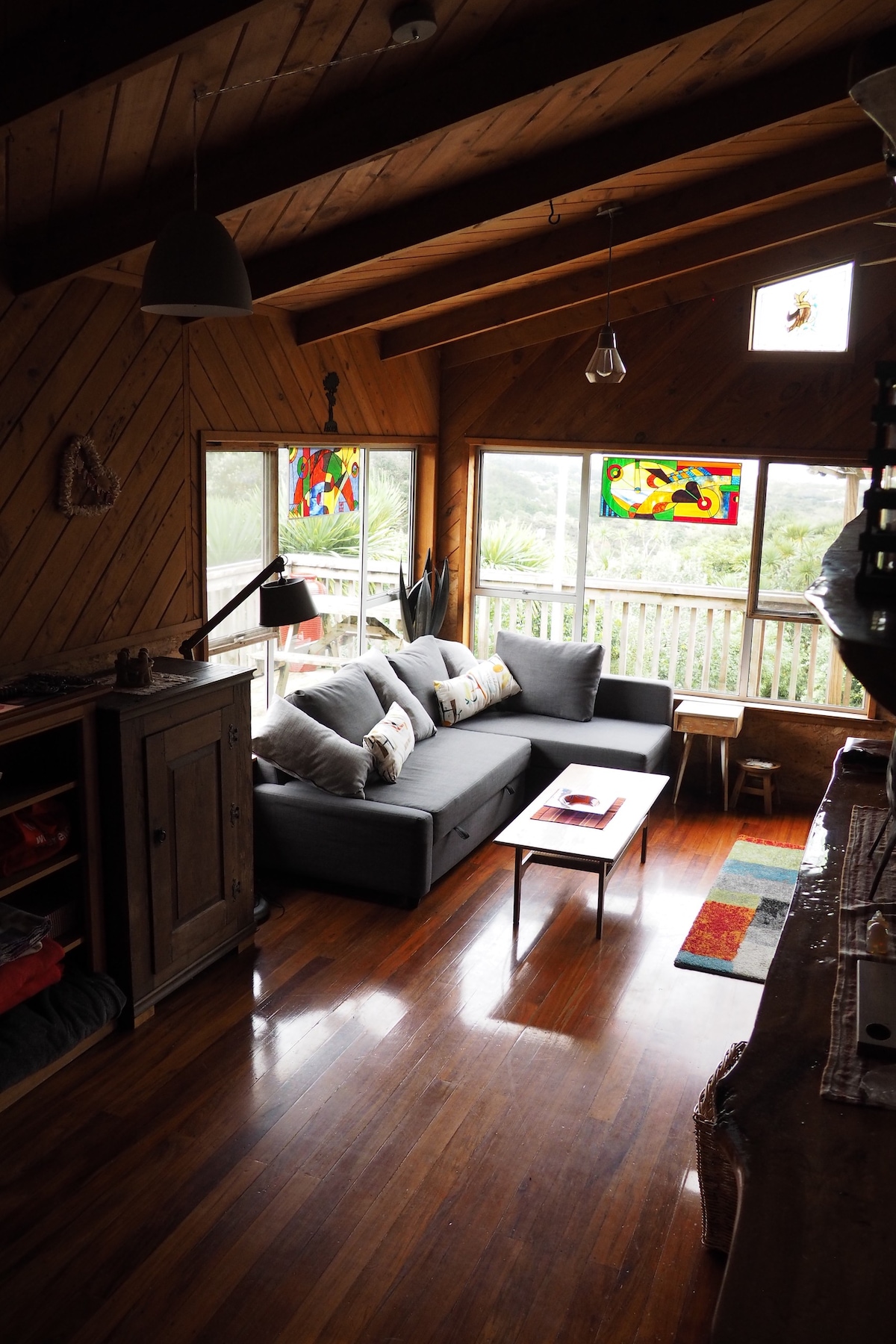 Ruru Cottage at Beautiful Bethells Beach