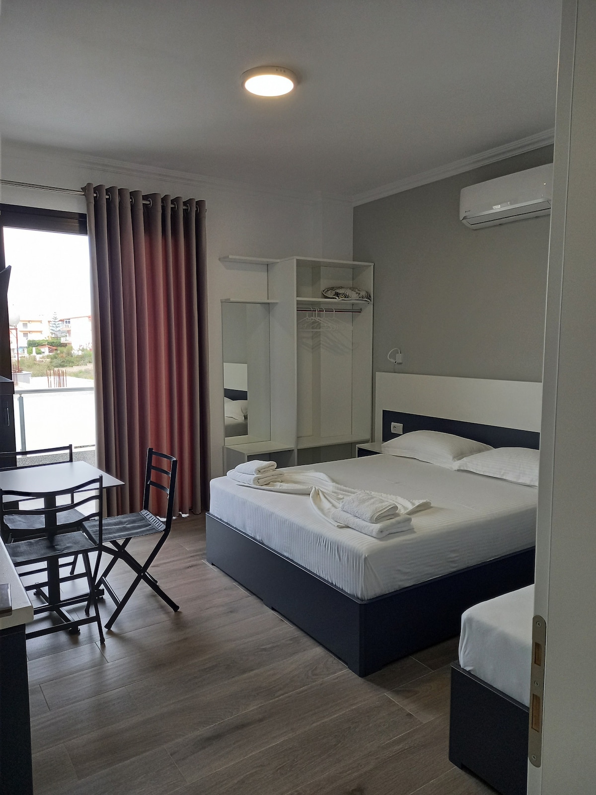 Deluxe Triple Room with Balcony and Sea View(k3’1)