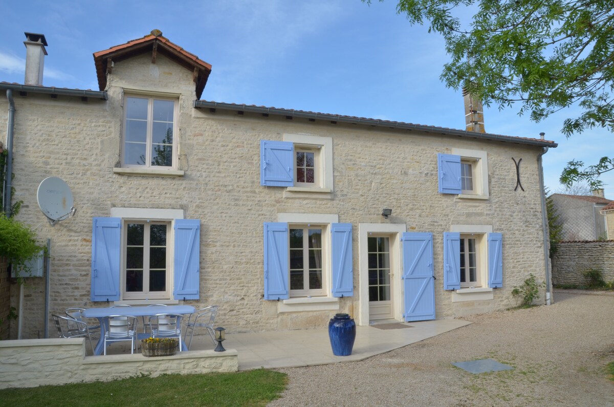 Maraîchine House Marais Poitevin卧室