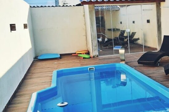 Casa com piscina  e ar-condicionado - 02
