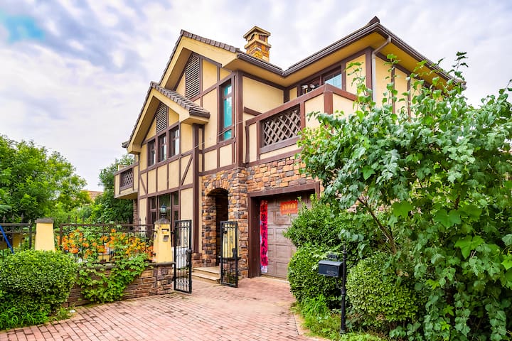 近天宫院亦庄地铁欧式豪华独栋别墅轰趴聚会团建派对