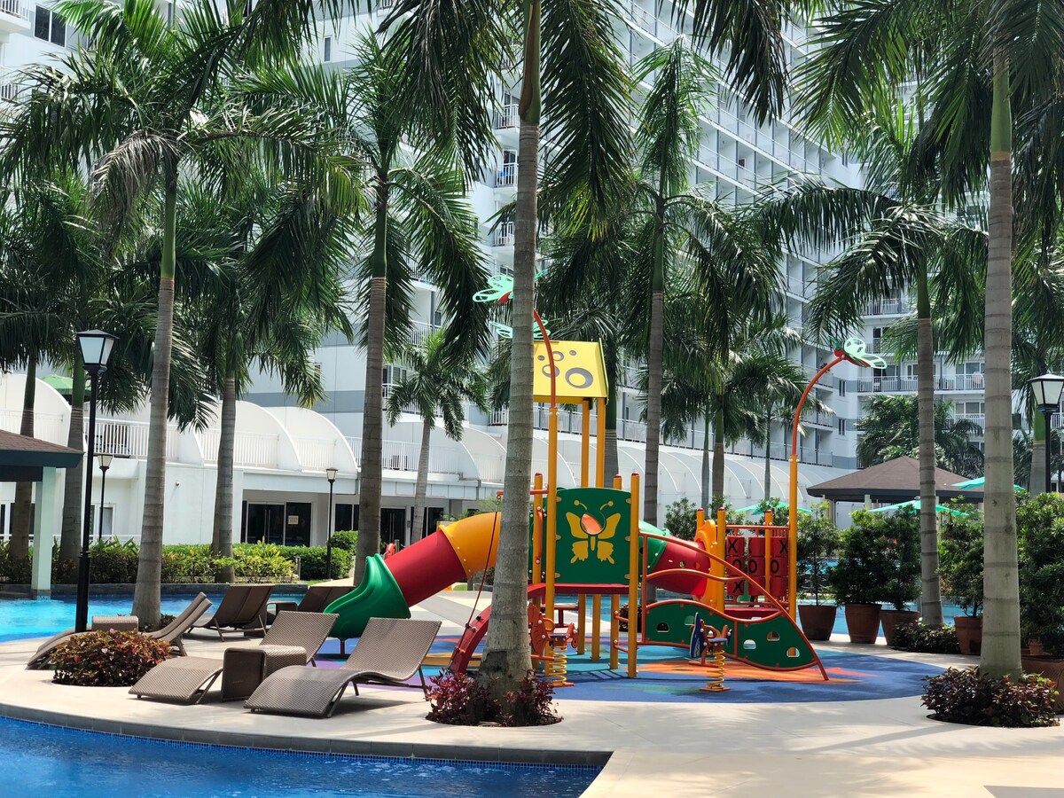 AC 's Staycation @ Shell Residences Mall of Asia