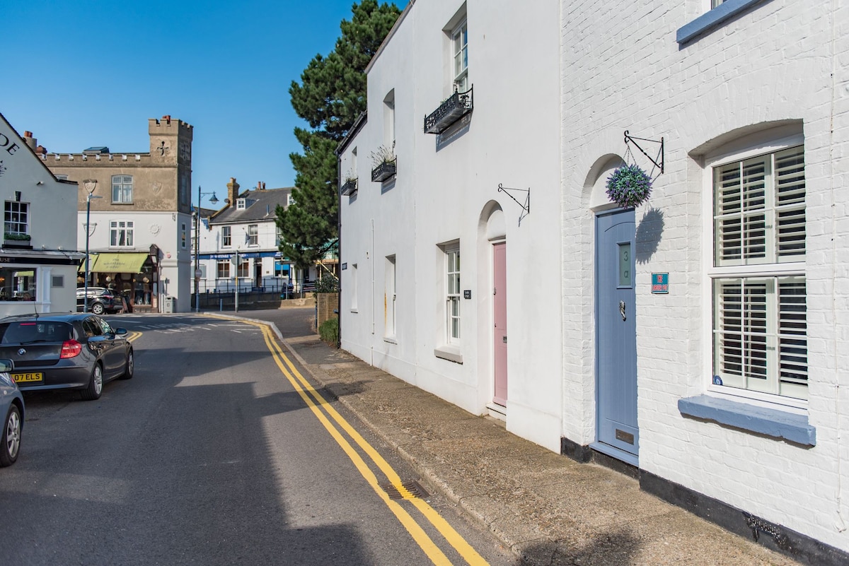 The Lobster Pot ；位于Whitstable市中心的海滨