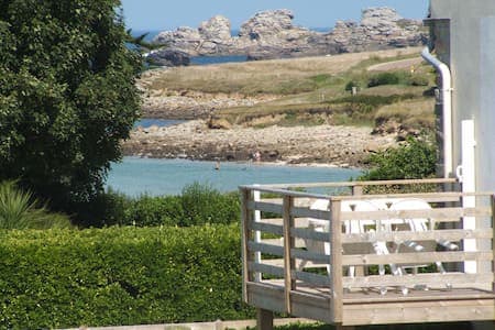 Classé⭐⭐⭐ Vue mer ⚓, plage à 100m, GR34 Surf, wifi