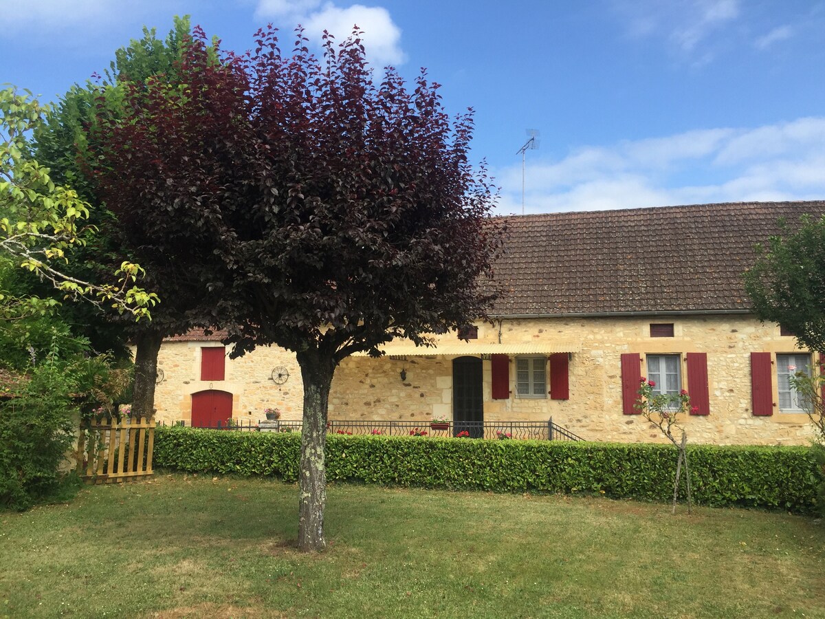 Maison Périgourdine "é la maison fleurie"