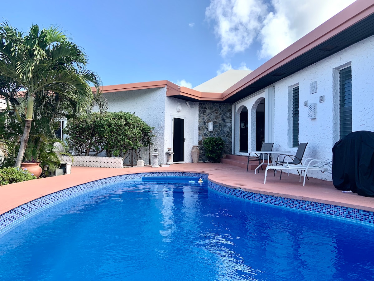 Sunshine & Happiness!  Pool, Ocean View,  Spacious