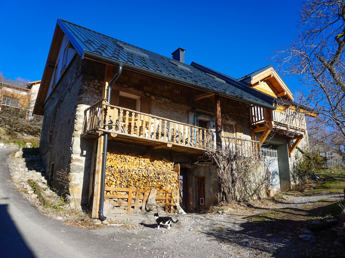 Chez Amber - Fosy Mountain Hideaway