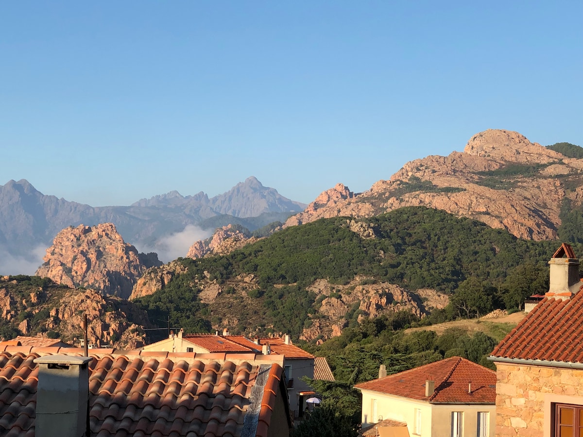 Maison de village à Piana, Corse