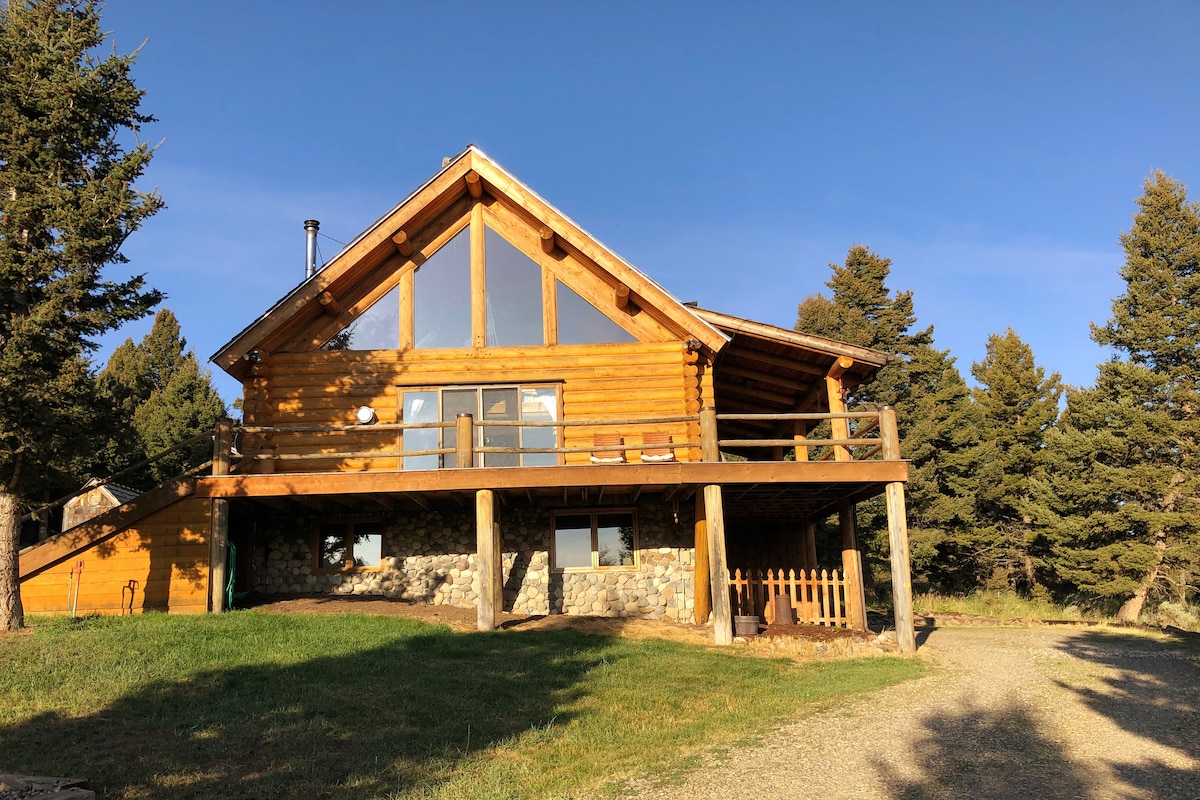 Quietside Mountain Retreat - Ski, then hot tub!