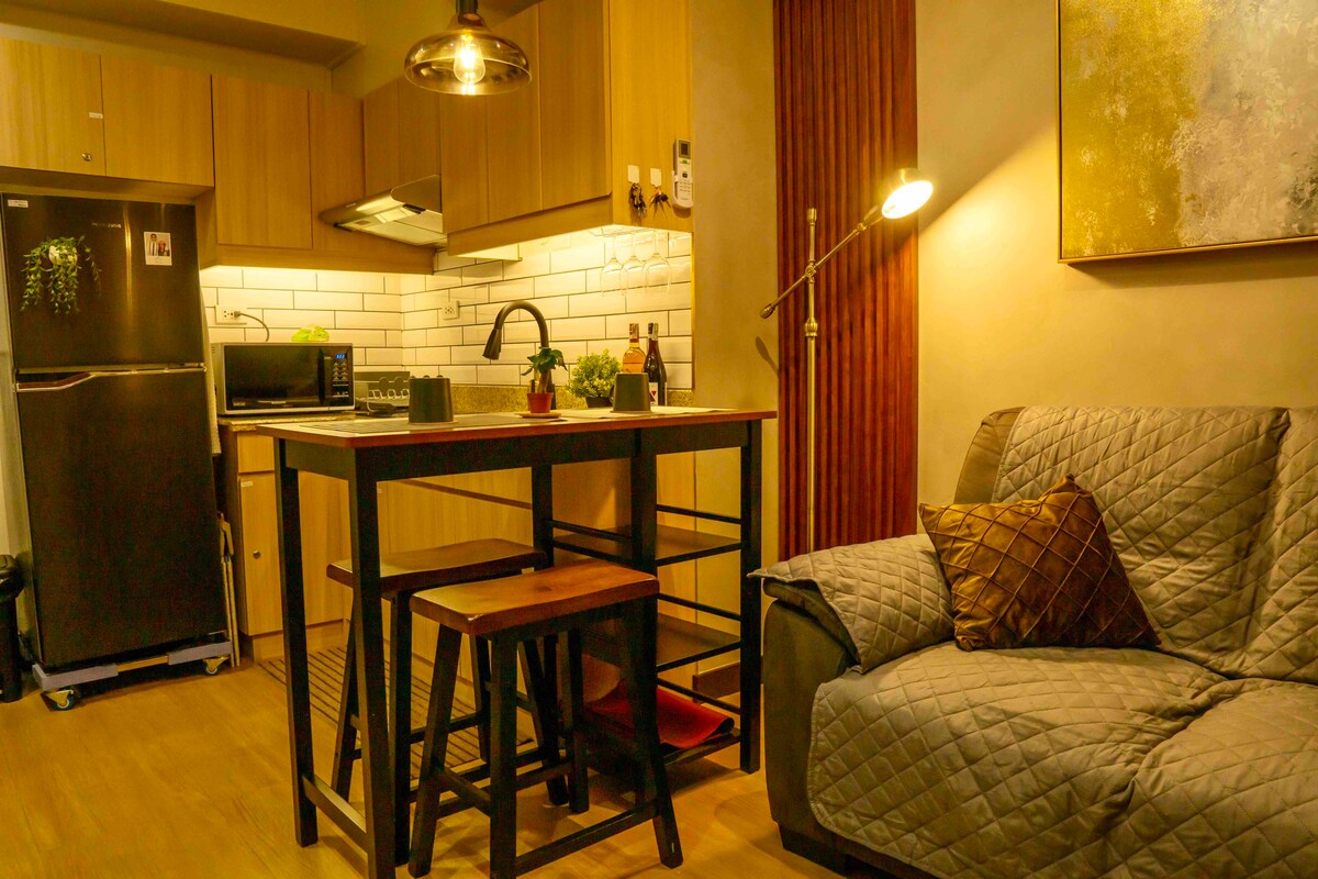 1BR Cozy Industrial Style Unit @ The Celandine