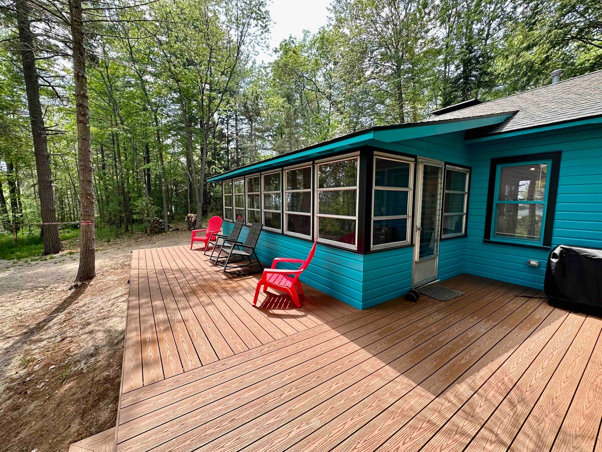 Lake Huron Beach-front Cottage