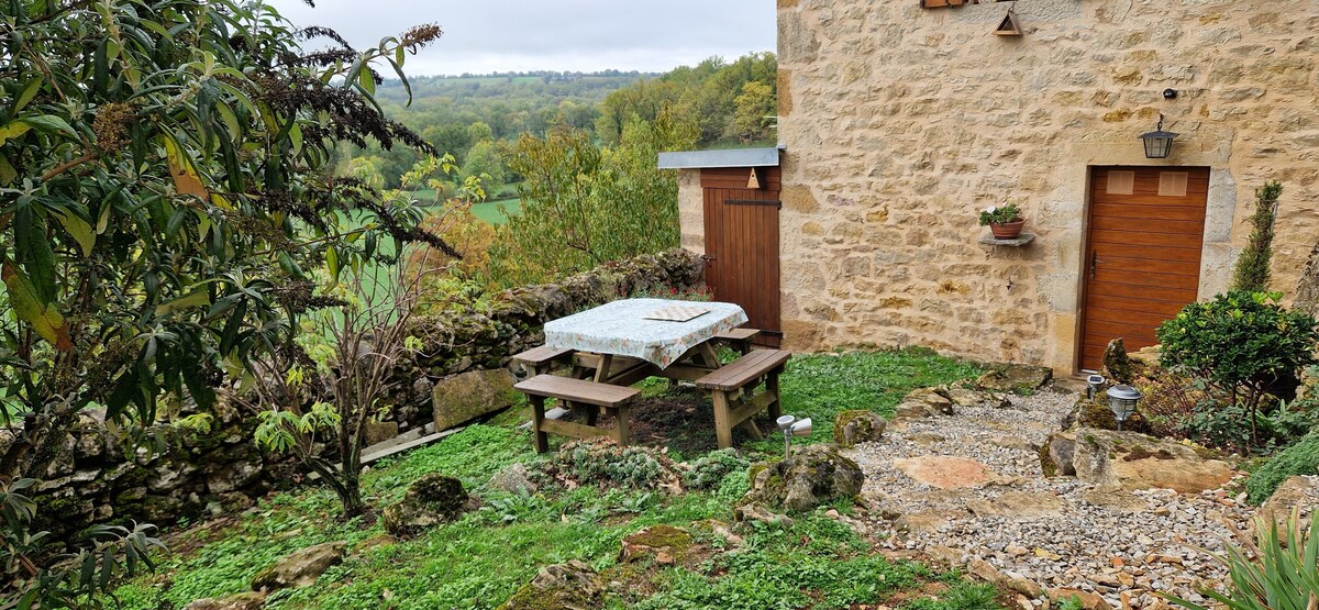 Chambre indépendante à la campagne.