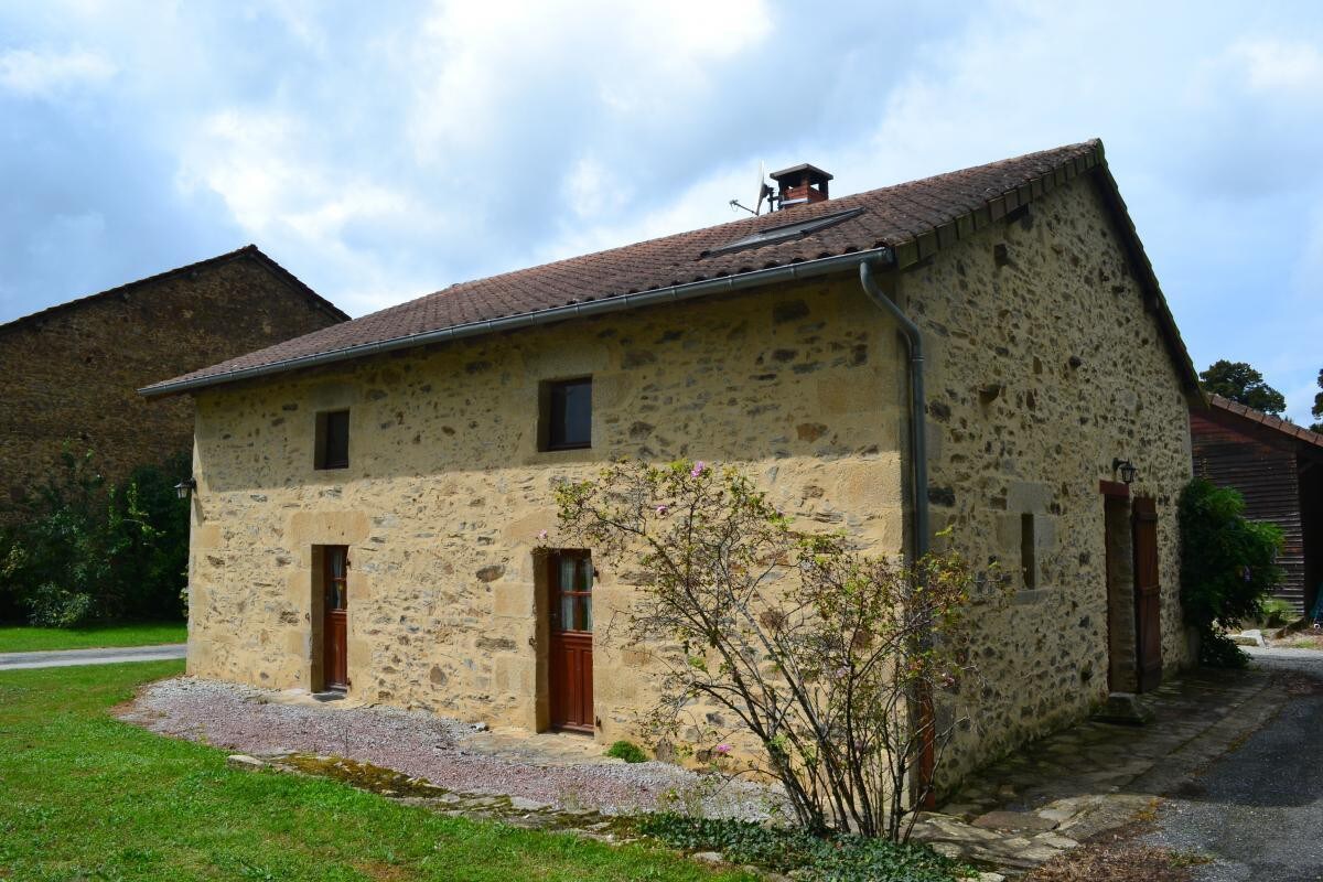 Maison de ferme au calme, au cœur du Limousin