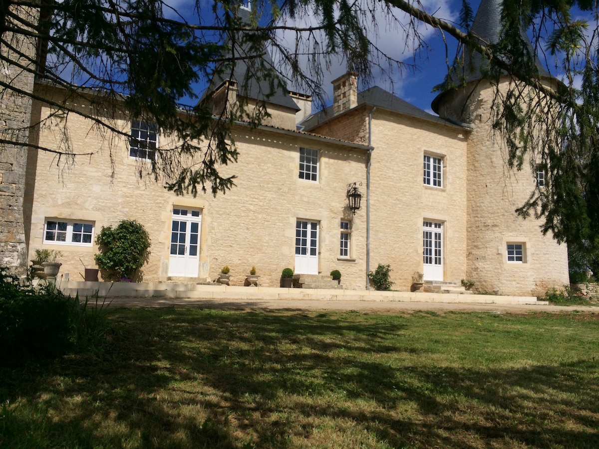 Château de Monteneau