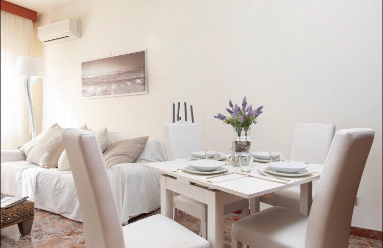 Anagnino White Home
罗马/Ciampino