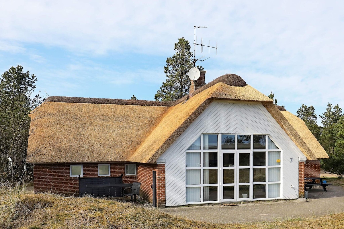10 person holiday home in oksbøl