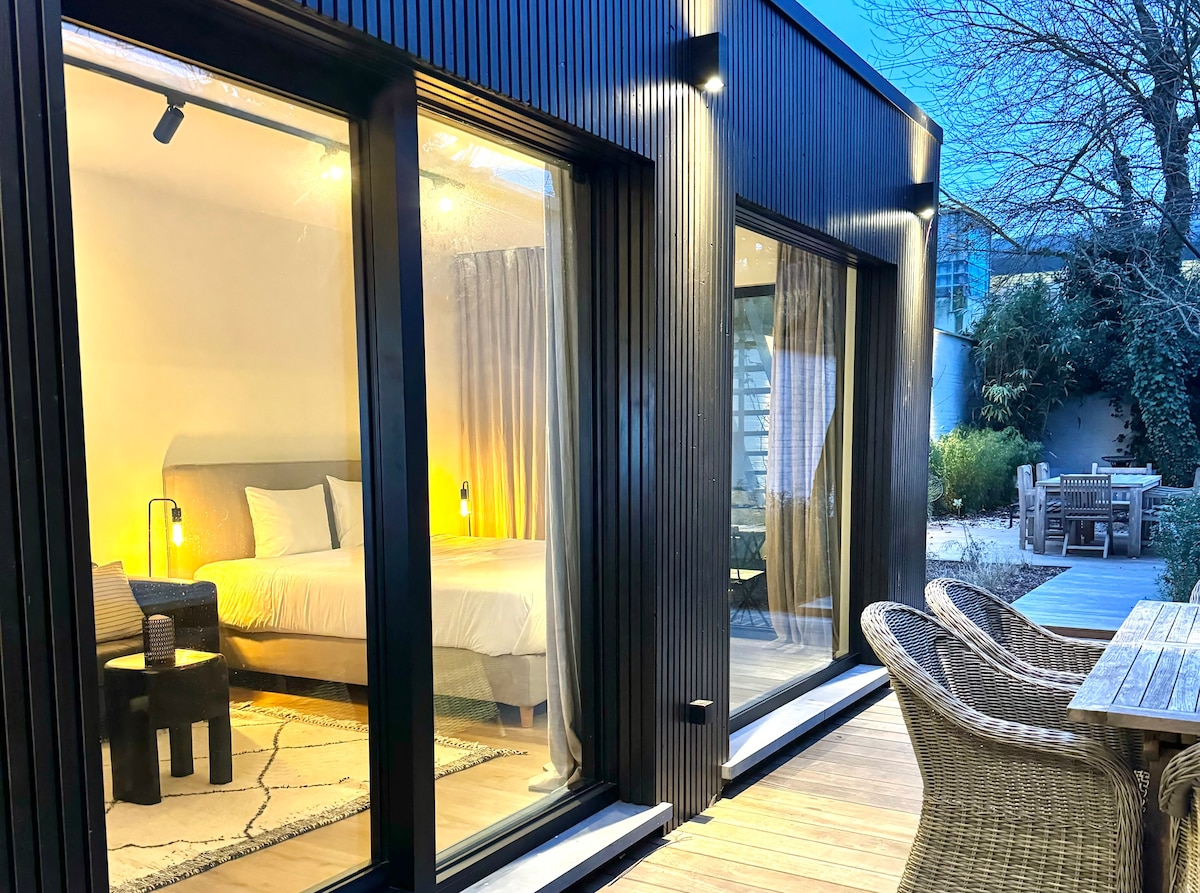 Luxe appartement met gezellige tuin!