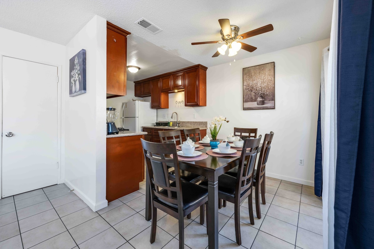 Two BR Condo In Riverside-2BlocksFrom UC Riverside