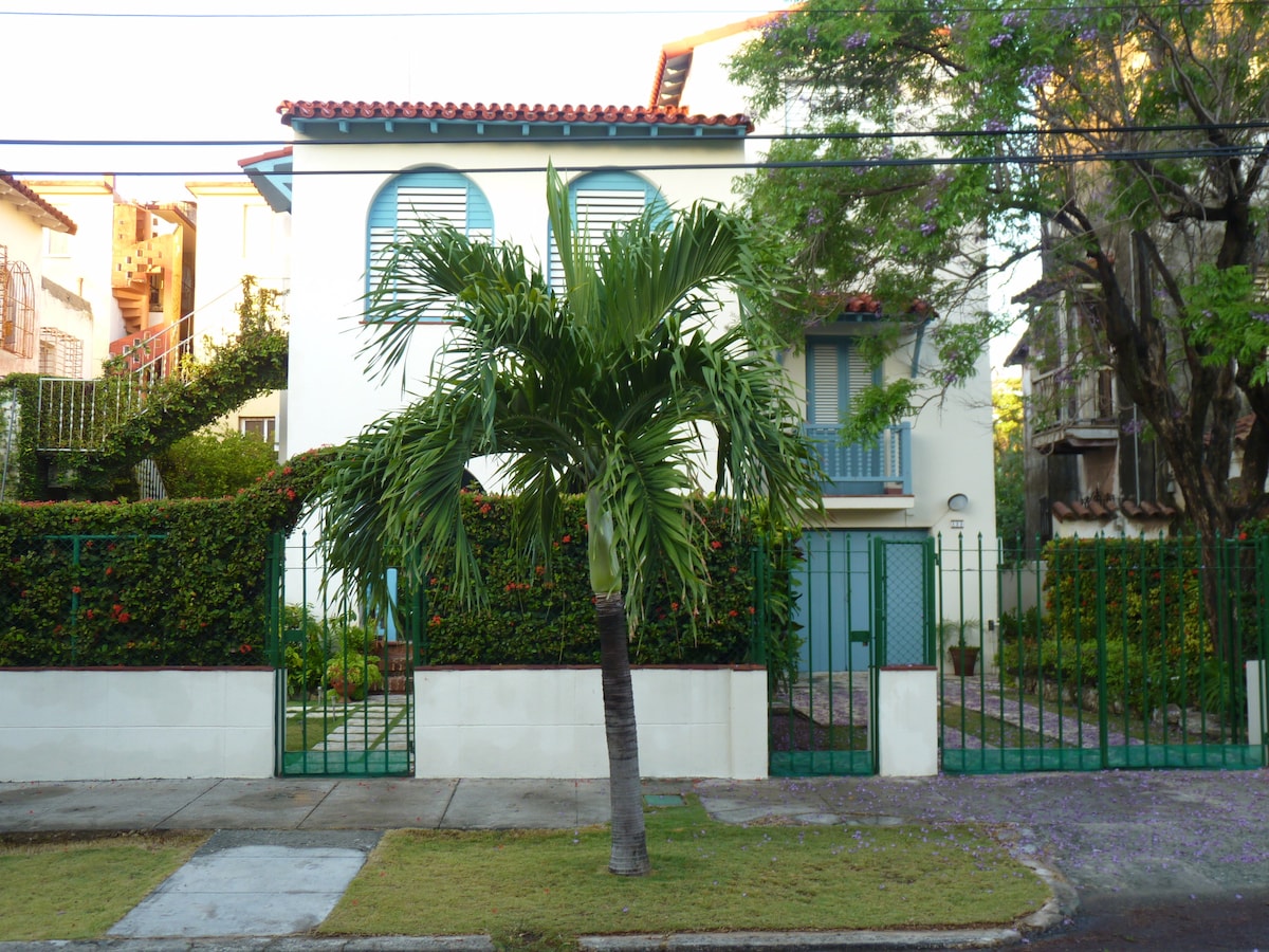 Colonial House - Efficiency, La Habana